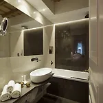 Palazzo Caruso 4*