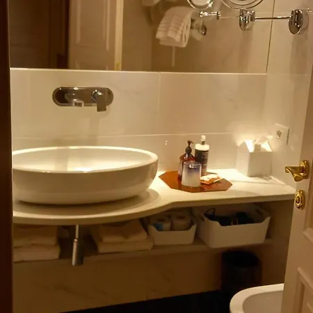Palazzo Caruso Hotel Rome