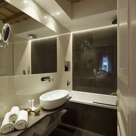Palazzo Caruso 4*