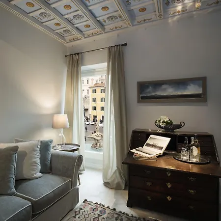 Palazzo Caruso 4* Rome
